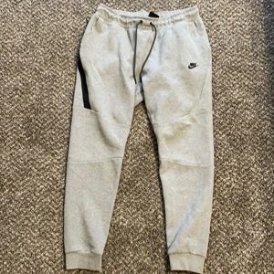 Nike sweatpants/joggers